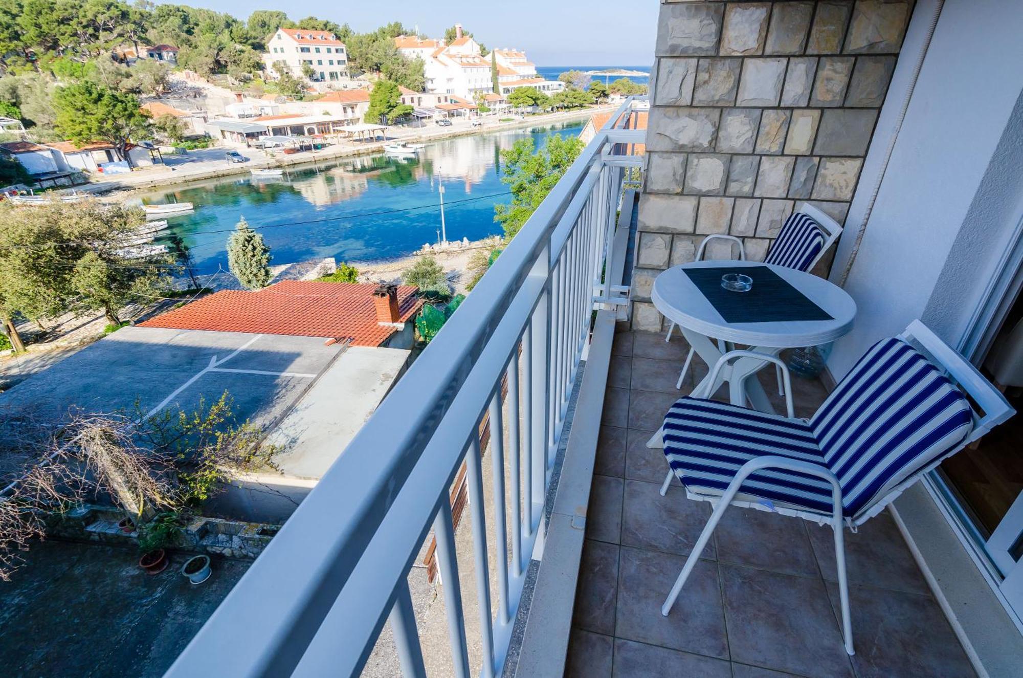 Apartments Lorena Mljet Помена Экстерьер фото